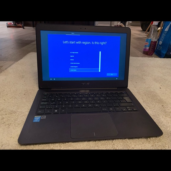 Asus UX305F Laptop - Picture 2 of 6